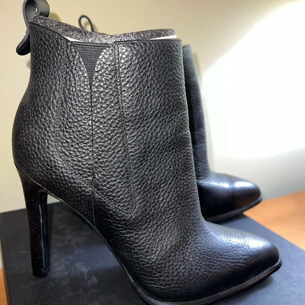 NWT Kendall + Kylie Shoes Womens Size 7.5 Black Pointed Toe Ankle Boots - Picture 8 of 9